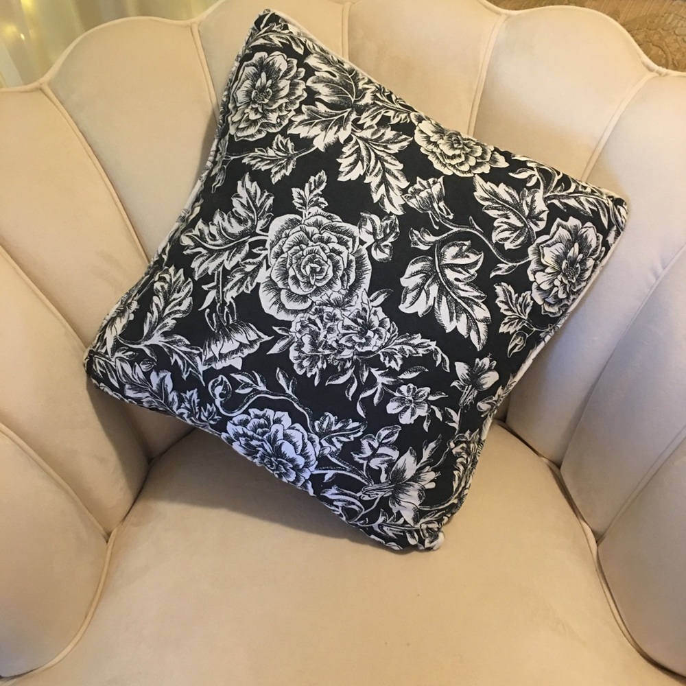 Black and white flower throw pillow